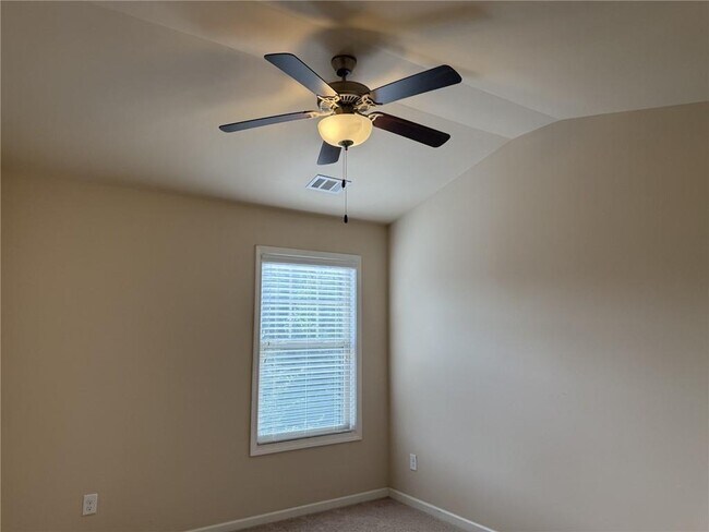 Building Photo - 3160 Cross Creek Dr