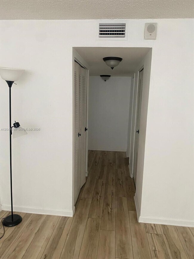Building Photo - 13155 Ixora Ct