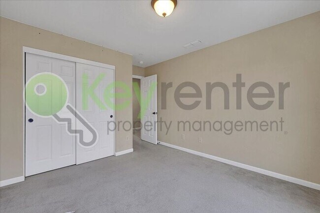 Building Photo - 1444 Eaglesfield Ln