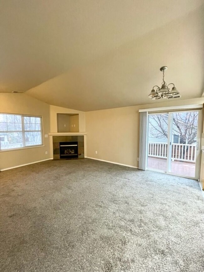 Building Photo - Single level home in Foxborough! Fenced yard!  A/C and a gas fireplace!