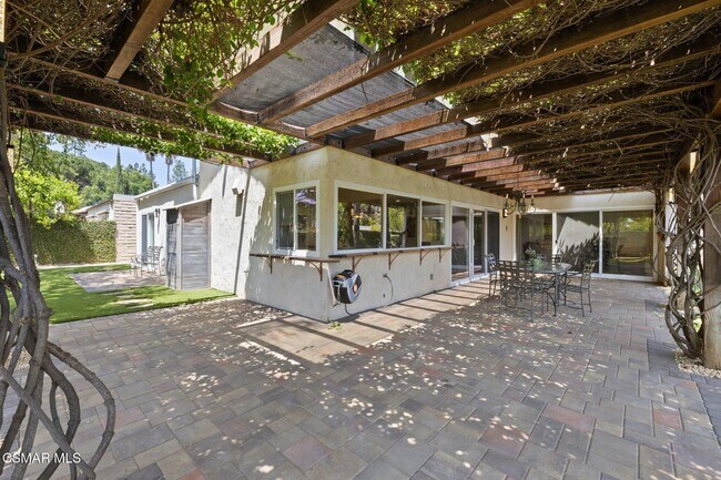 Building Photo - 4501 Regents Ct
