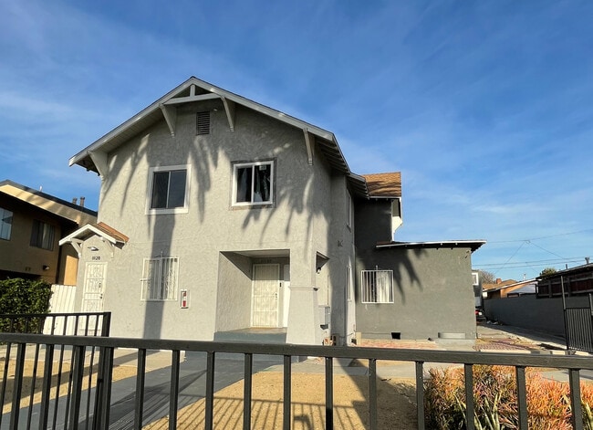 Primary Photo - 11128 S Budlong Ave