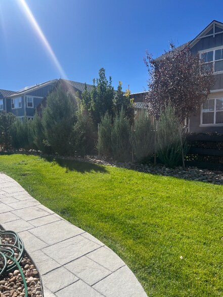 Building Photo - 1733 Pioneer Cir