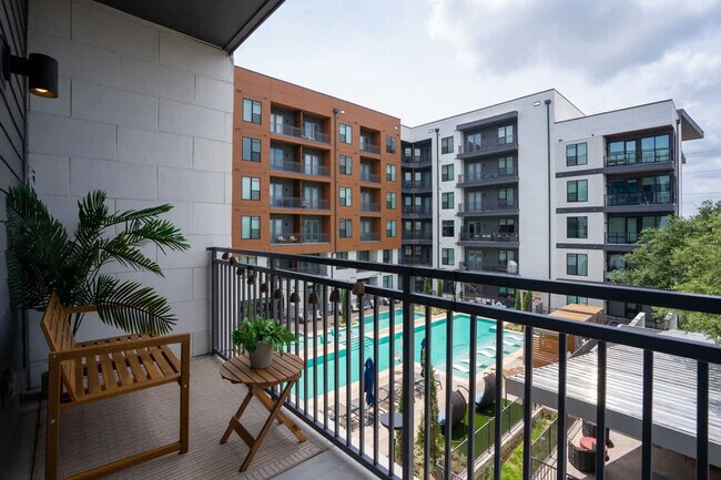 Building Photo - 9127 Research Blvd