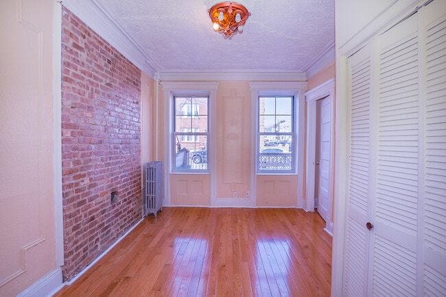 Building Photo - 2425 23rd St