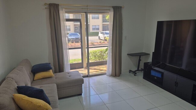 Building Photo - 4137 NW 88th Ave