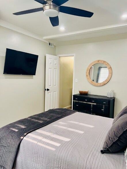 Primary Photo - 6362 Valhalla Dr