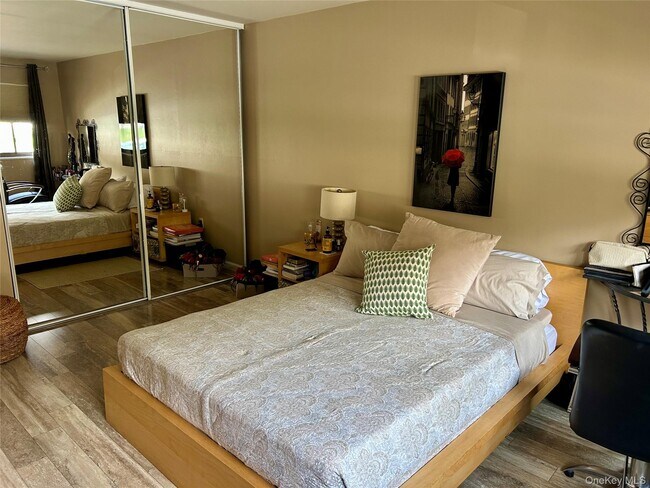 Building Photo - 40 Scarborough Ln