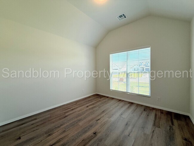 Building Photo - For Lease | Owasso New Construction | Available Now!