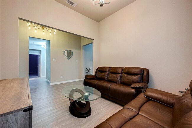 Building Photo - 4723 Great Acre Ln