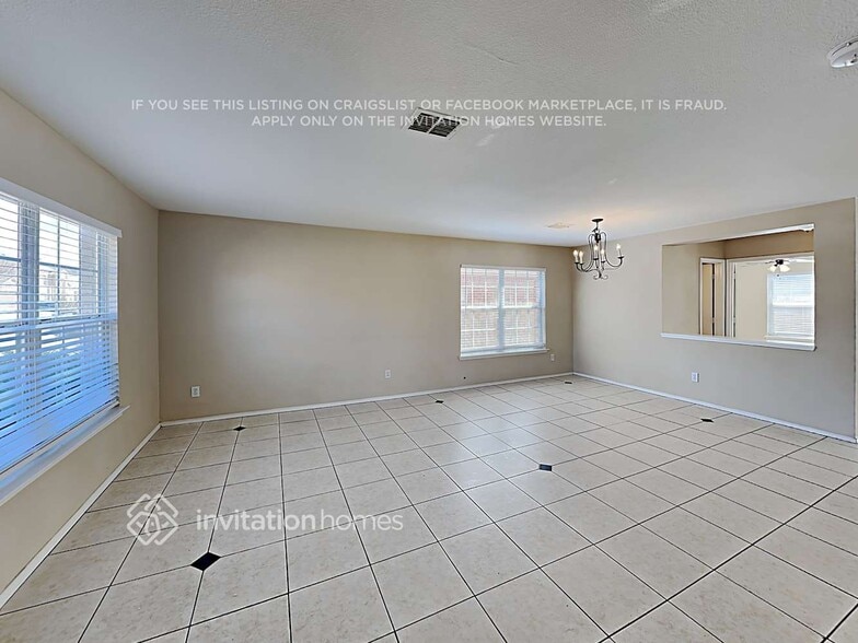 Building Photo - 926 Gillon Dr