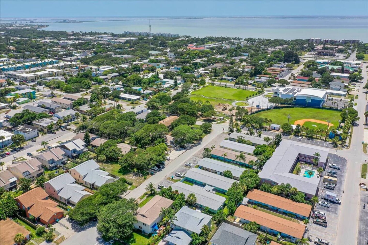 Building Photo - 408 Harrison Ave