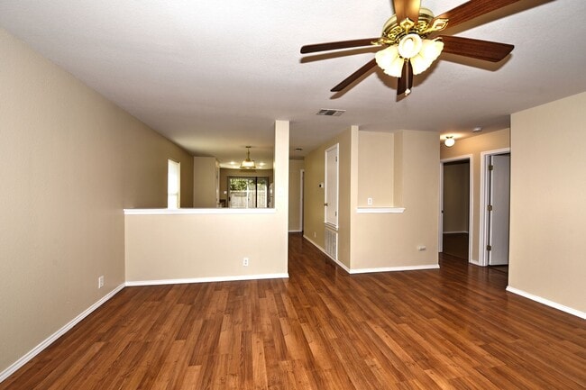 Building Photo - GREAT LOCATION: 1604 & SHAENFIELD  |  3 BE...