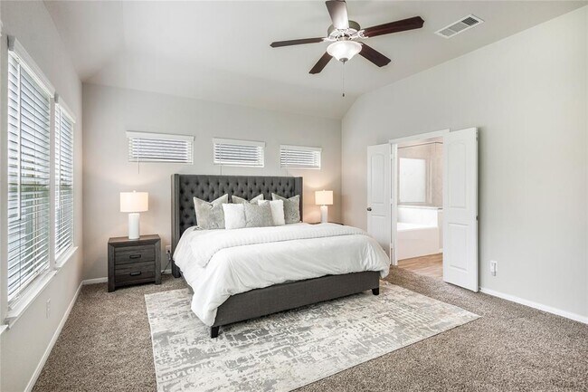 Building Photo - 30815 Berkshire Downs Dr