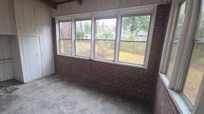 Building Photo - lonsford1575-1577