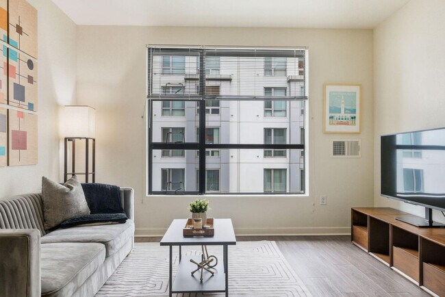 Building Photo - 555 Mission Rock St