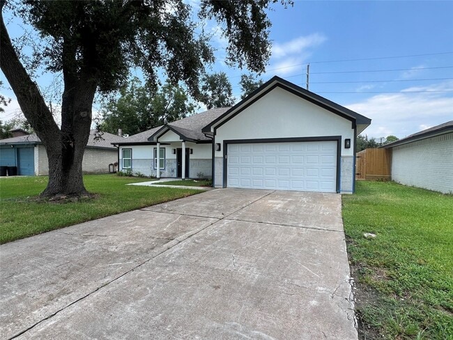 Primary Photo - 13314 Oak Ledge Dr