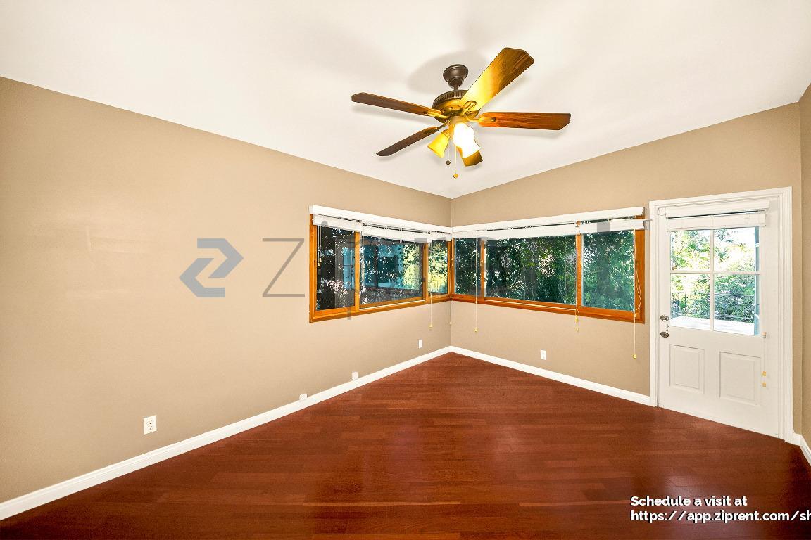 Building Photo - 5187 Llano Dr