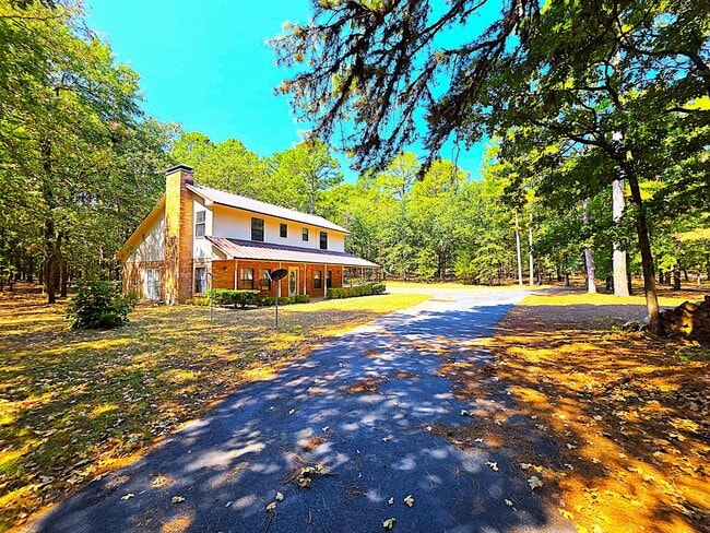 Building Photo - 1330 Private Rd 7905
