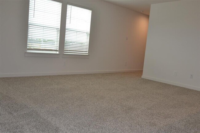 Building Photo - 1607 Portorosso Dr