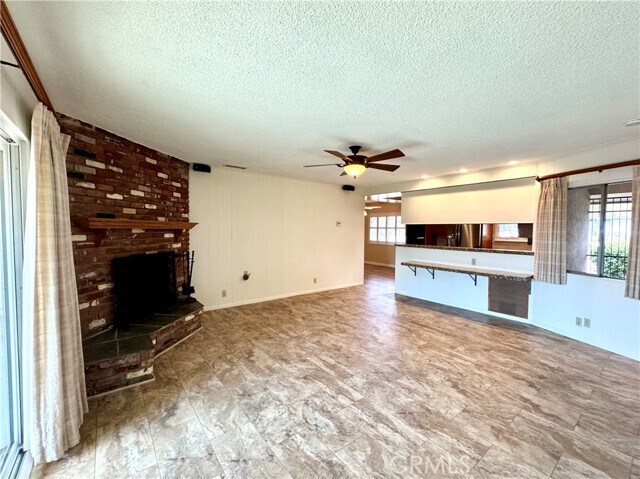 Building Photo - 320 Teasdale Dr