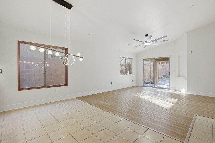 Building Photo - 114 S Beyerville Pl