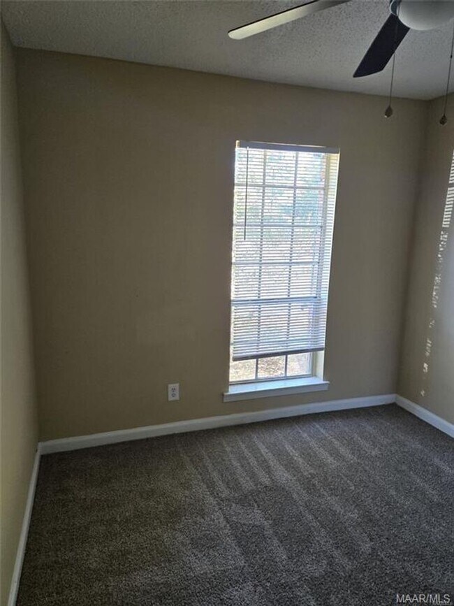 Building Photo - 4325 Brewer Rd