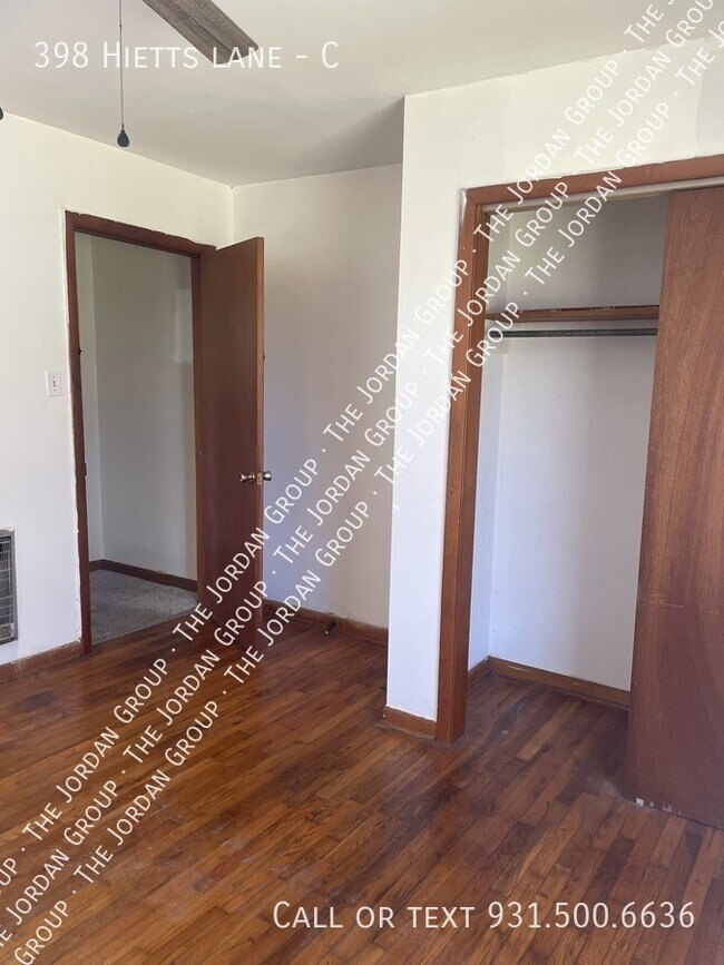 Building Photo - 398 Hietts Ln