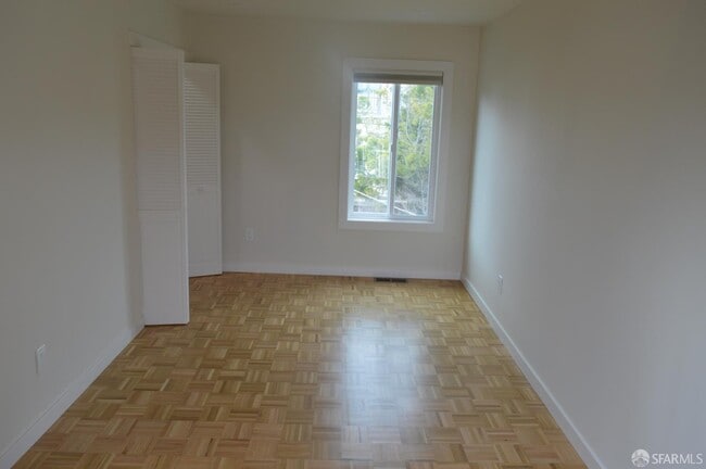 Building Photo - 87 Lakemont Dr