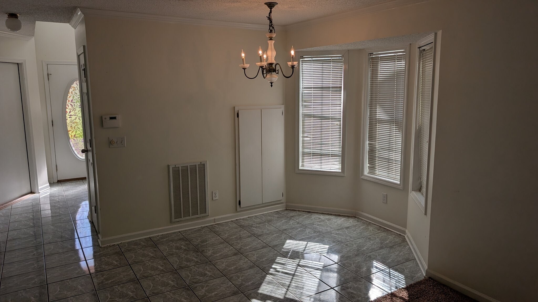 Building Photo - 64 Woodfield Pl