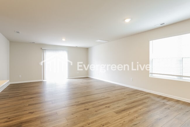 Building Photo - coming soon