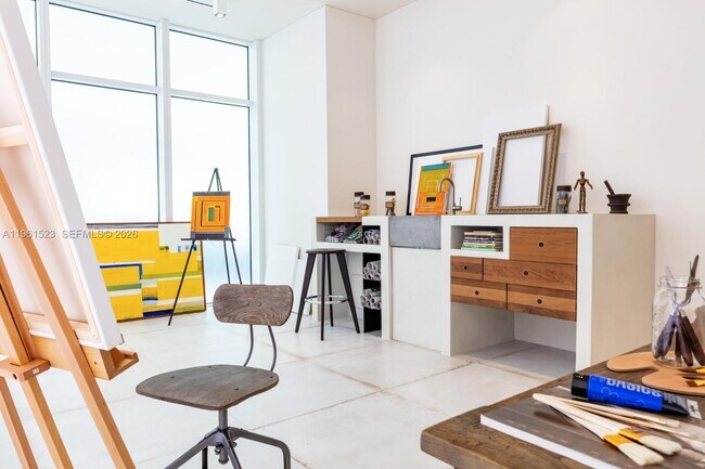 Building Photo - 4701 Meridian Ave