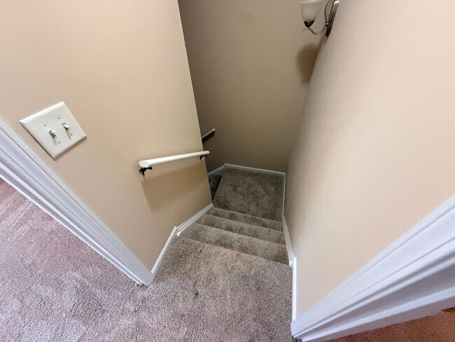 Building Photo - 1249 Liberty Bell Ct
