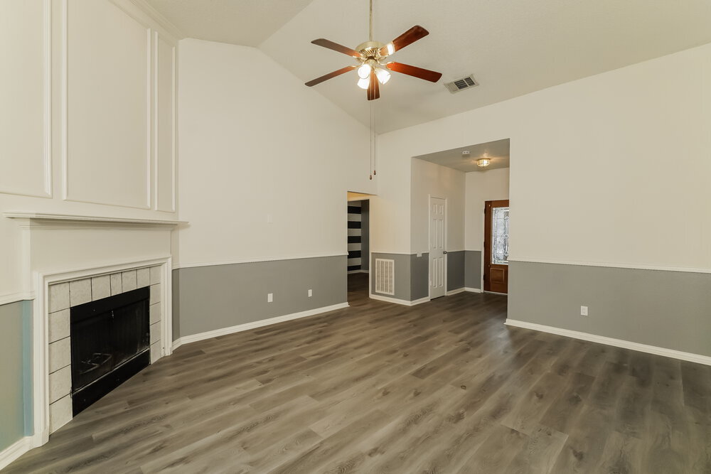 Building Photo - 2504 Creekwood Ln