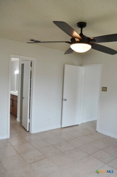 Building Photo - 2505 Hemlock Dr