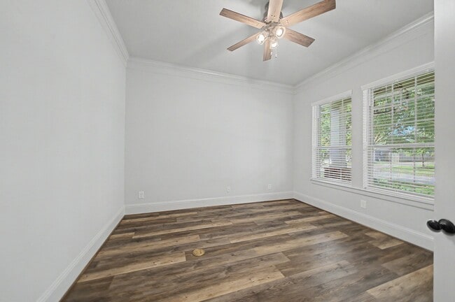 Building Photo - 31032 Sunfall Trail Ln