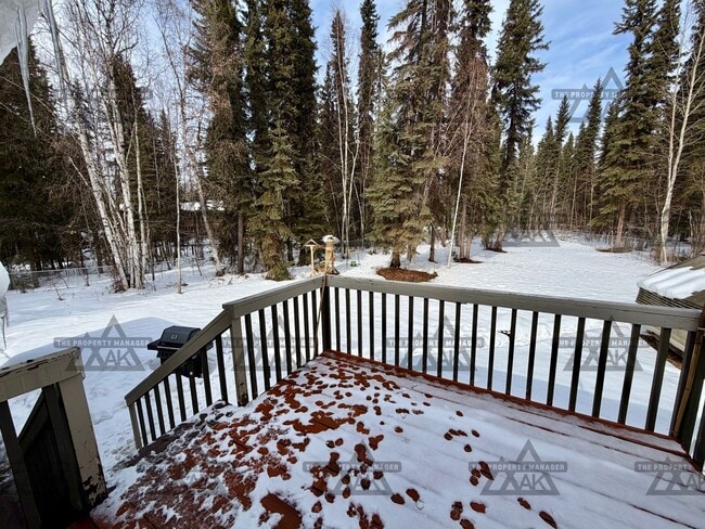 Building Photo - Spacious North Pole Home | 3 Bed, 2 Bath | Fenced Yard + Pet Friendly