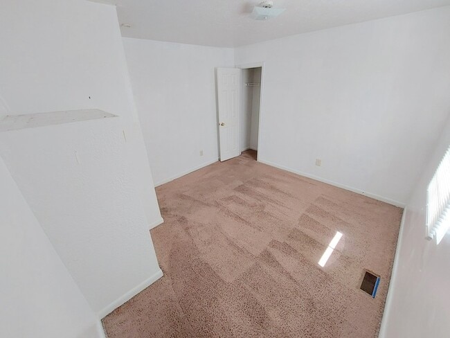 Building Photo - 810 Griffin St