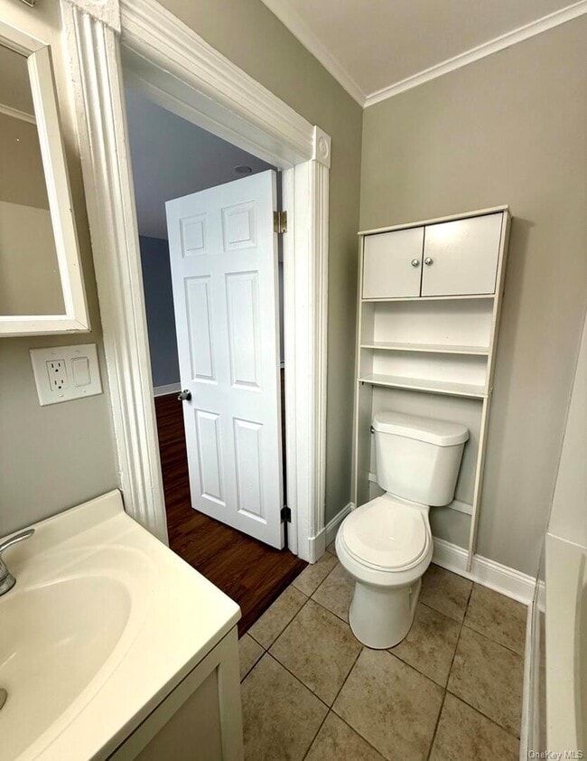 Building Photo - 45 Garfield St