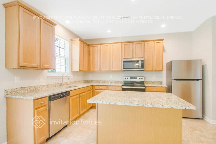 Building Photo - 12312 Tetons Ct
