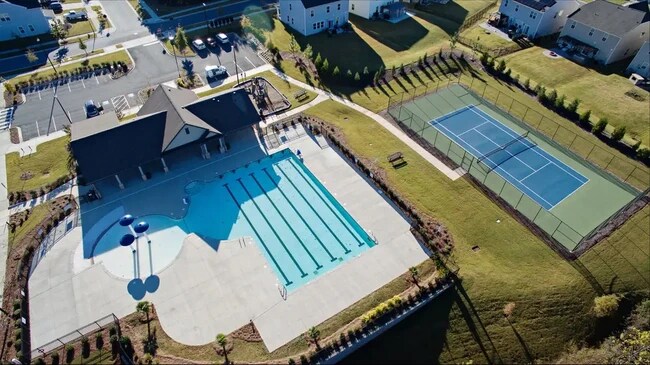 Building Photo - 15115 Moulin Court Dr