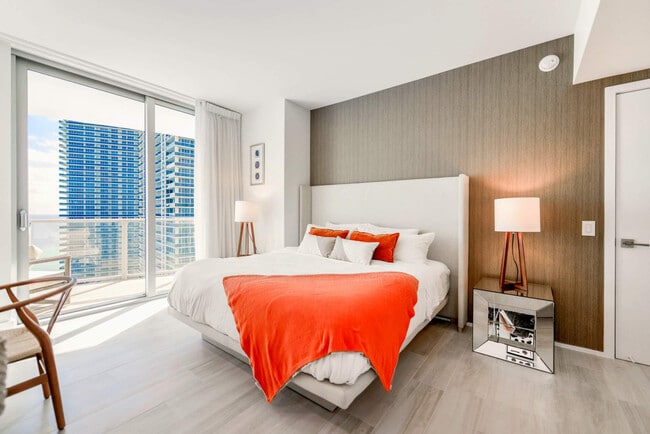 Building Photo - 4111 S Ocean Dr