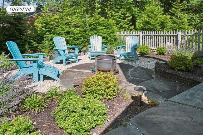 Building Photo - 43 Highlands Dr