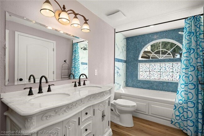 Building Photo - 1110 Hotiyee Ave