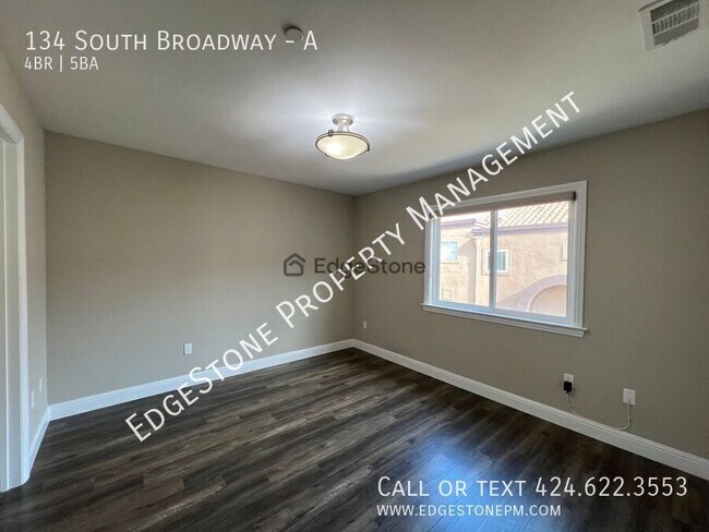 Building Photo - 134 S Broadway