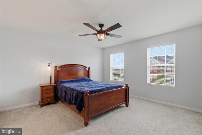 Building Photo - 5457 Spotswood Pl