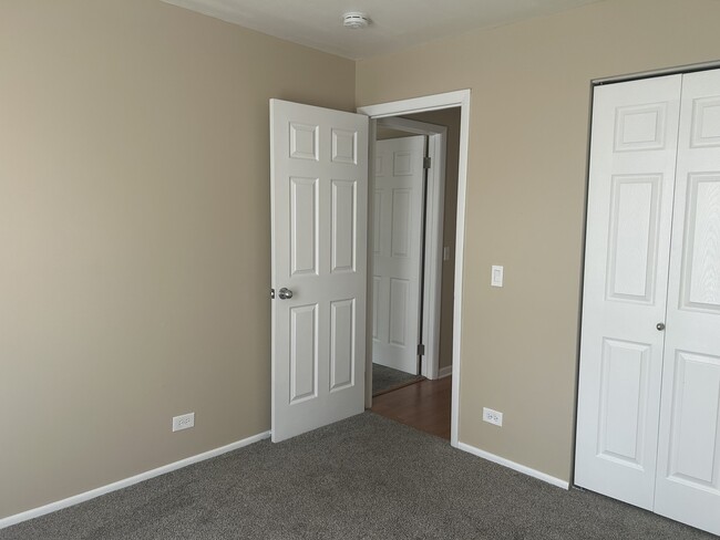 Building Photo - 93 Lambert Dr