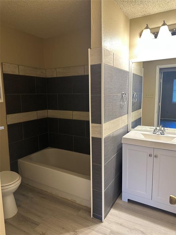 Building Photo - 2808 Jadewood Ct