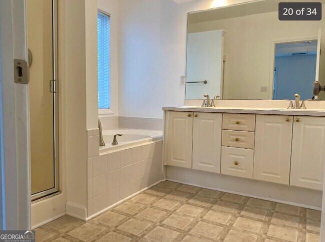 Building Photo - 249 Clifton Ln