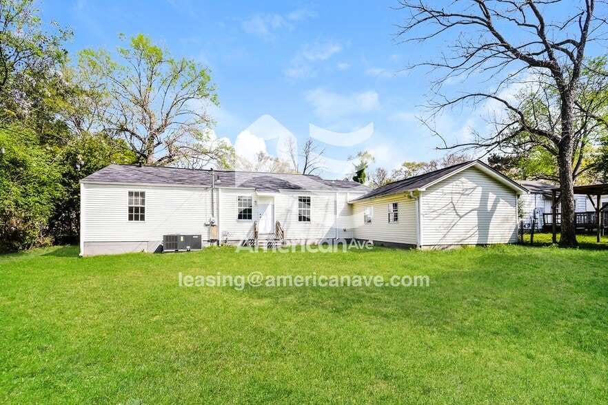 Building Photo - 28 Springbrook Cir